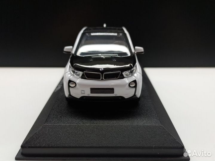 1:43 BMW i3
