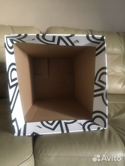 Коробка подарочная