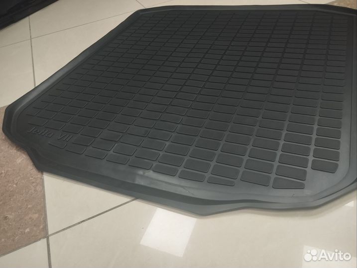 Коврик в багажник Volkswagen Jetta VII
