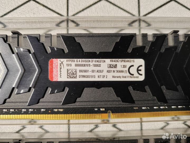 Память Kingston HyperX Predator RGB 16GB DDR4