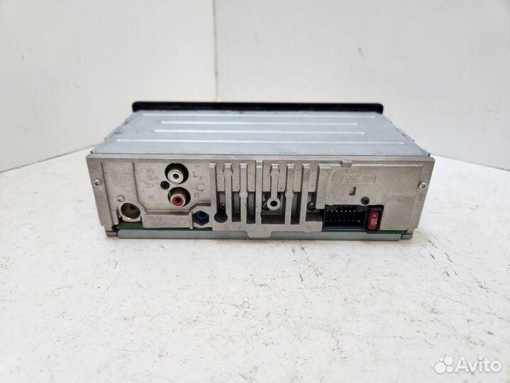 Автомагнитола Sony DSX-A212UI