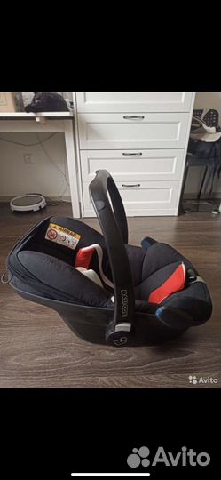 Автокресло maxi cosi pebble + с базой isofix