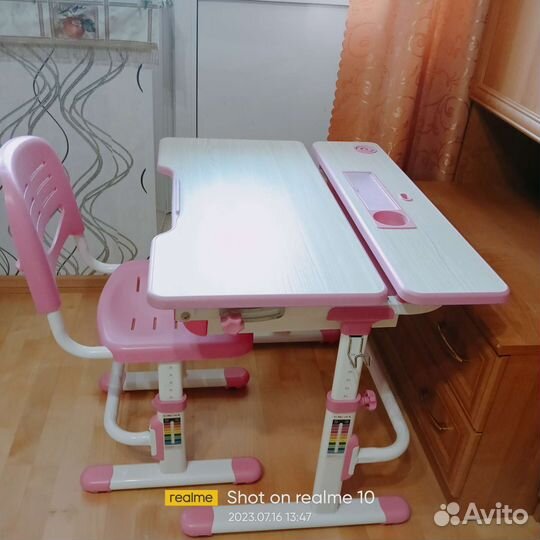 Растущая парта и стул