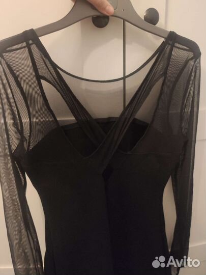 Платье zara корректирует фигуру