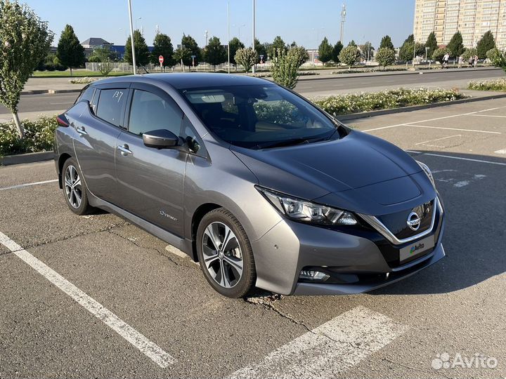 Nissan Leaf AT, 2018, 29 600 км