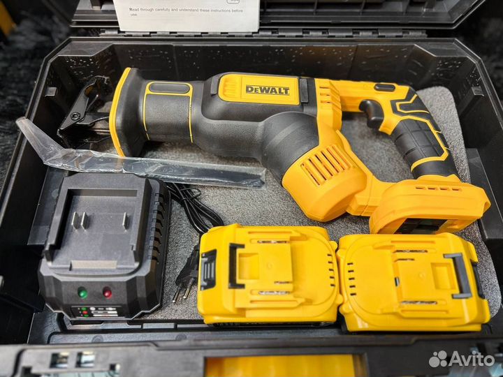 Аккумуляторная сабельная пила DeWalt 18V