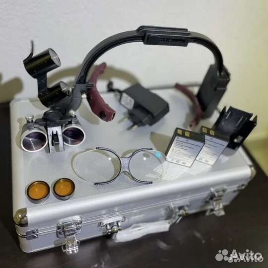 Налобный осветитель