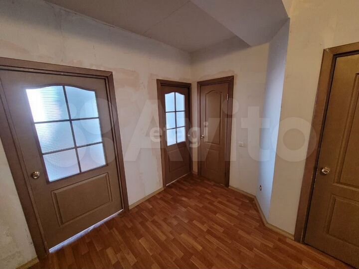 3-к. квартира, 79,3 м², 2/5 эт.