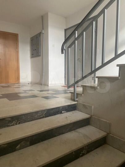 2-к. квартира, 74,7 м², 1/5 эт.