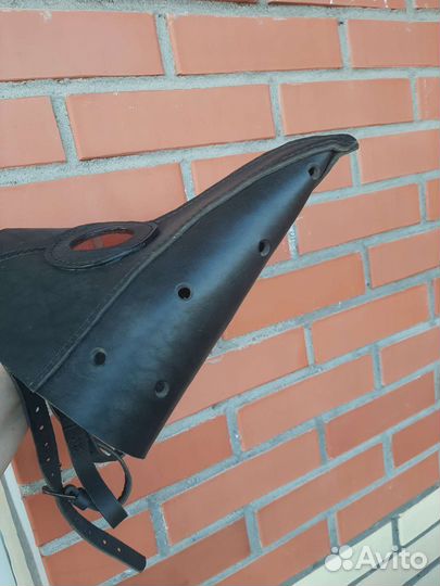 Маска кожаная 