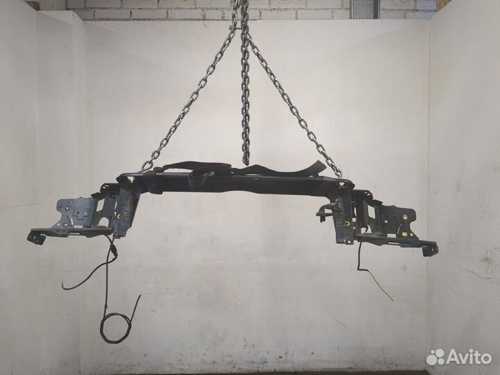 Рамка капота Volvo XC90, 2006