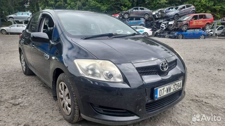 Зеркало наружное левое toyota auris E150