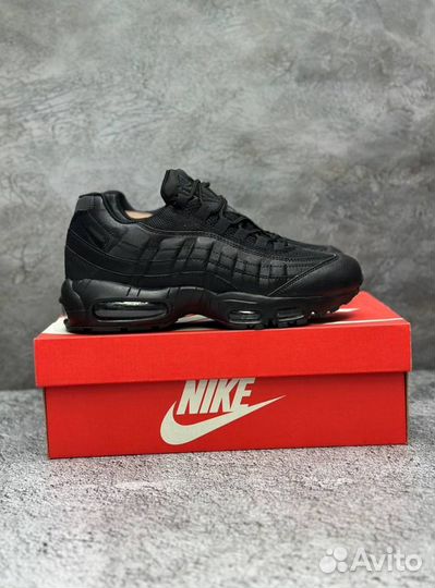 Кроссовки Nike Air Max 95 эргономичные
