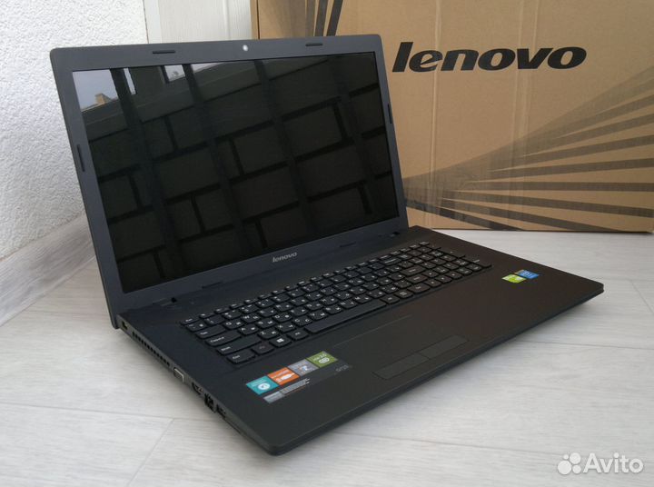 Lenovo 17,3