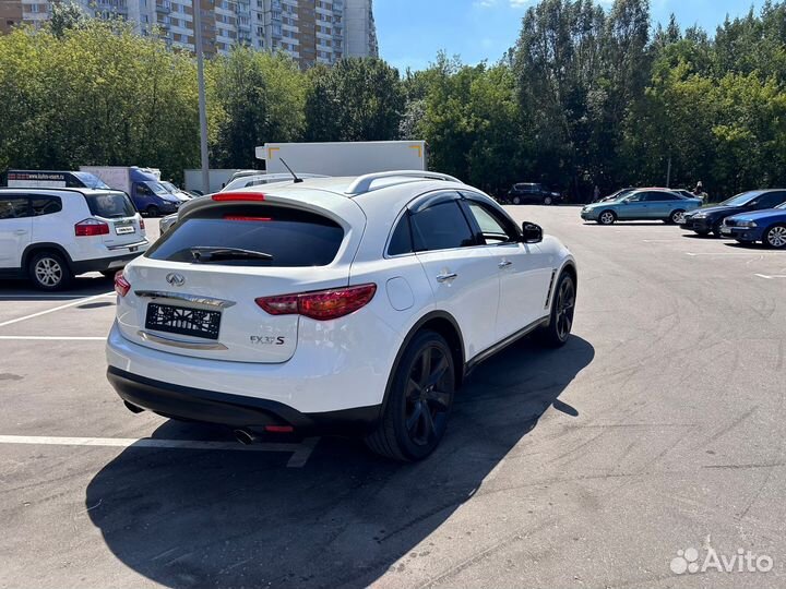 Infiniti FX37 3.7 AT, 2012, 136 394 км