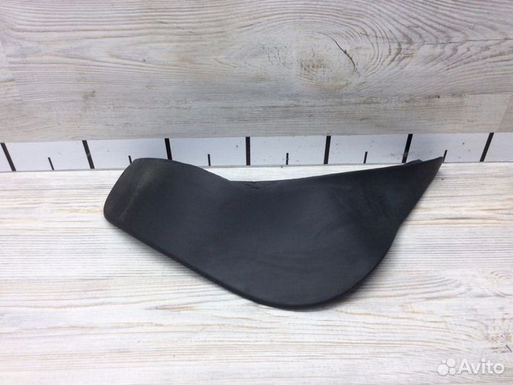 Брызговик задний правый Renault Duster 2012