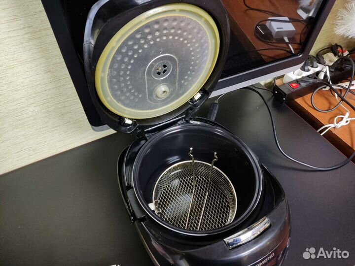 Мультиварка Redmond