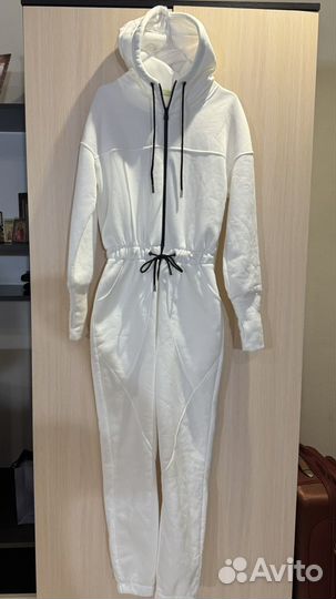 Спортивный костюм женский