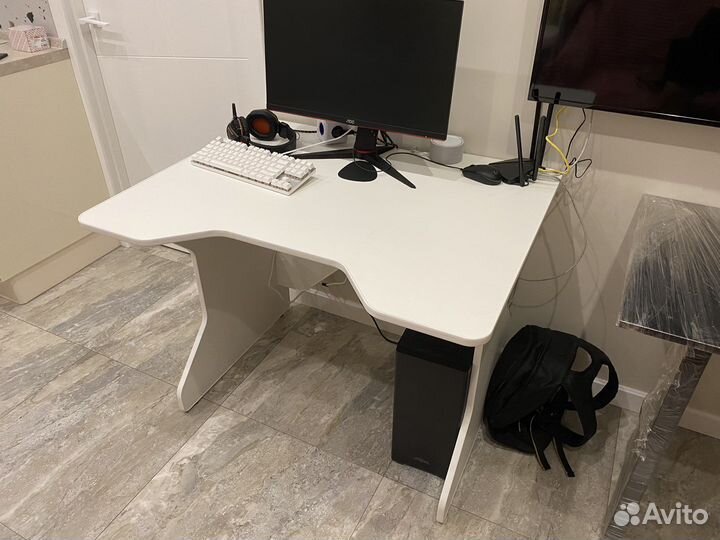 Компьютерный стол vmmgame One