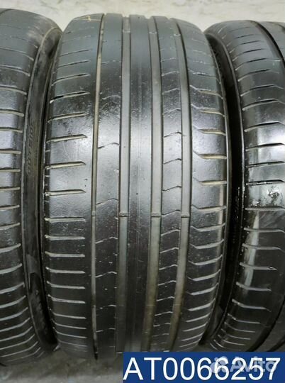 Pirelli P Zero PZ4 255/40 R21 98V