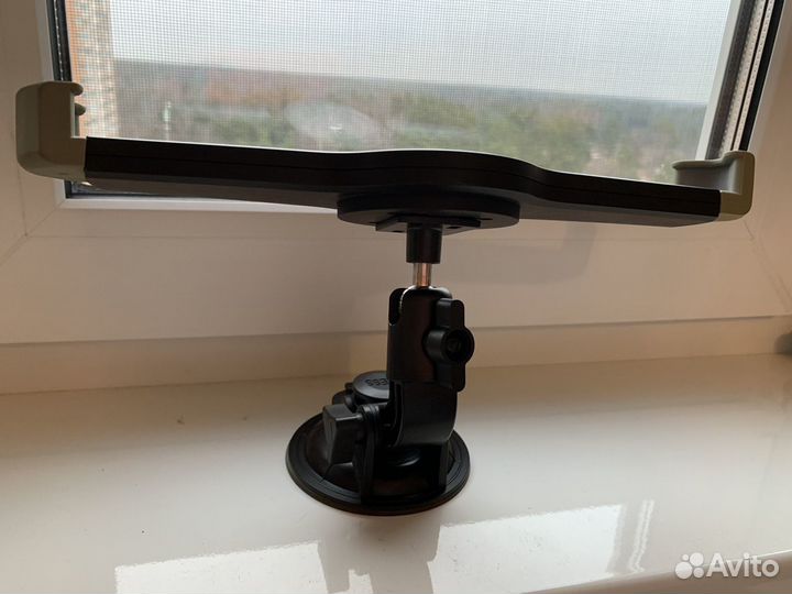 Автодержатель Perfeo-703 для планшета 9