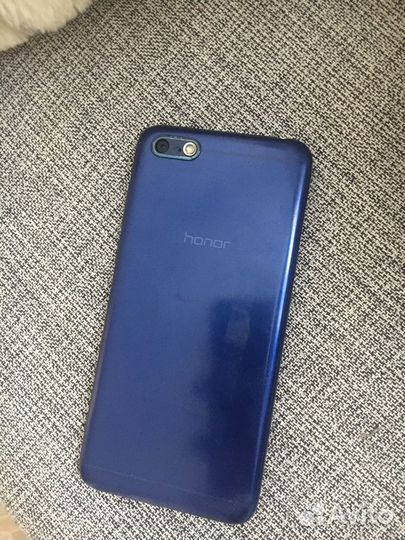 Телефон honor 7а
