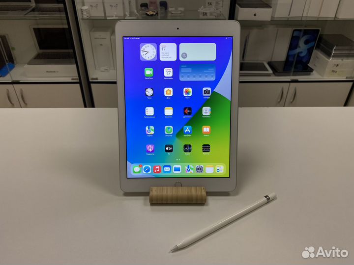 Комплект iPad 6 WiFi 32gb + Pencil (1-GEN)