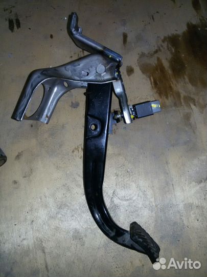 Педаль тормоза для Hyundai ix 35