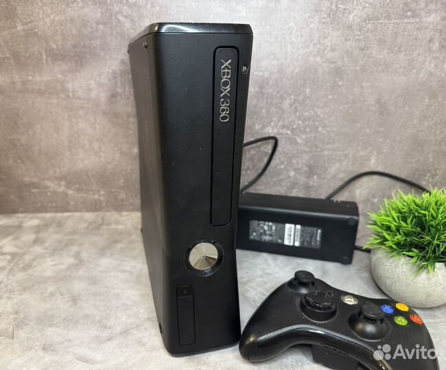 Xbox 360s 250гб прошитый freeboot