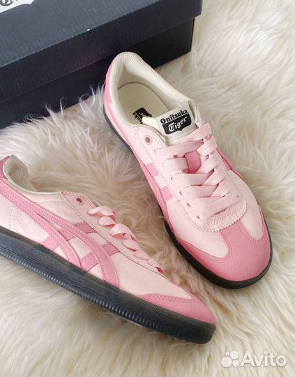 Onitsuka tiger pink оригинал