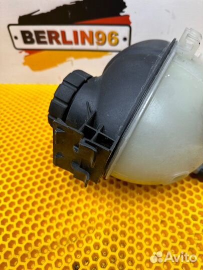 Расширительный бачок Mercedes-Benz E-Class 271