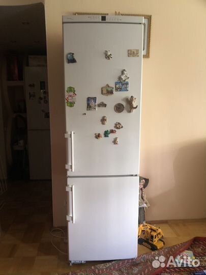 Холодильник liebherr