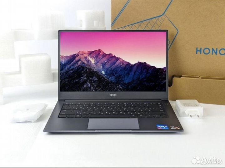 Honor MagicBook 15 r5 5500u, 16gb ddr4, 512 ccd