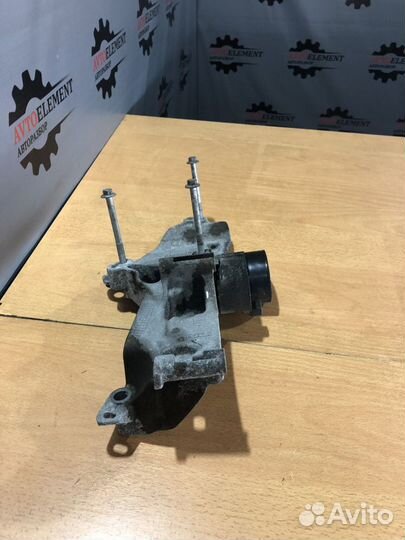 Кронштейн генератора Рено Меган 3 дв.1,6