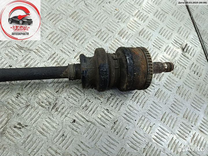 Полуось задняя б/у Mercedes W210 (E)