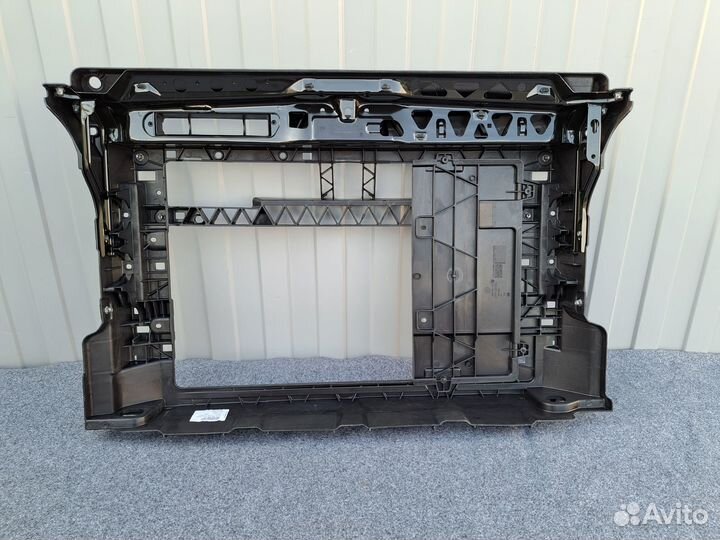 Рамка радиатора polo V 2010-2020