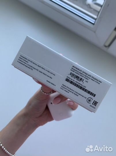 Беспроводные наушники apple airpods