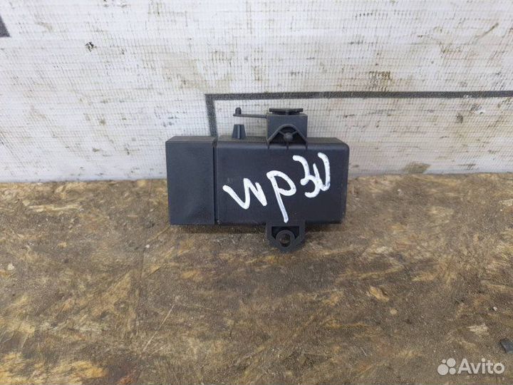 Блок реле подогрева сидений Vw Polo sedan 1.6 2014