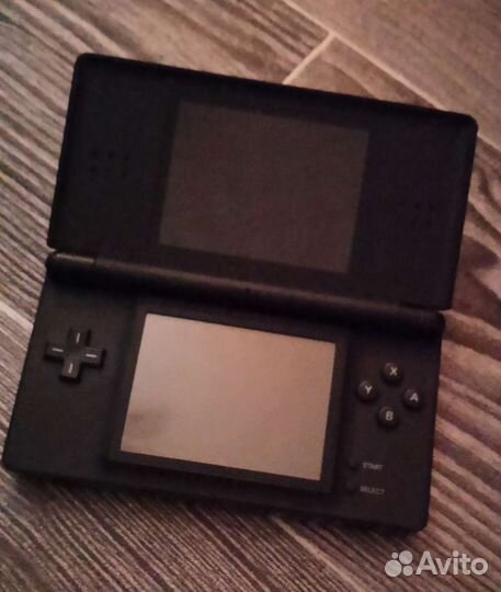 Nintendo DS lite с играми