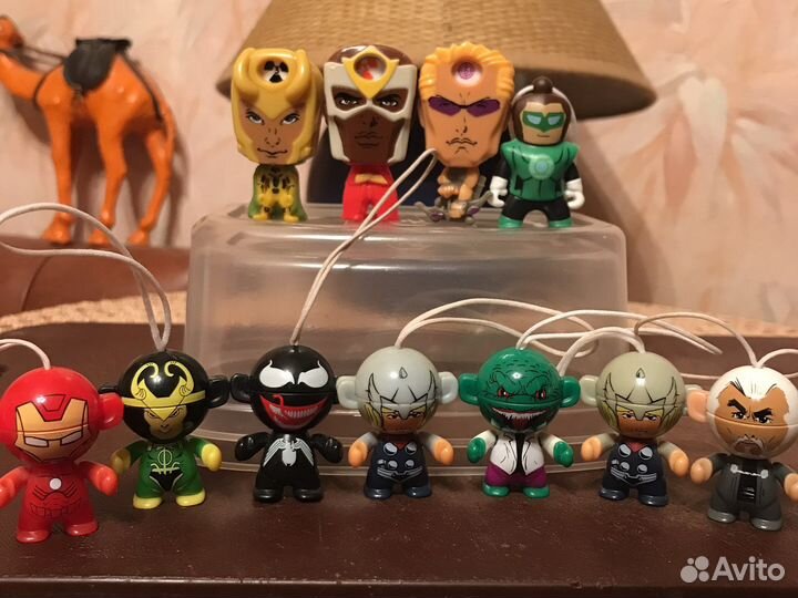 Игрушки из киндеров