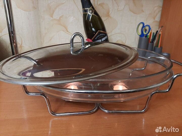 Стеклянная форма для подачи горячего к столу