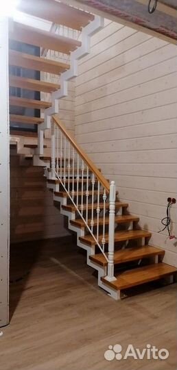 Лестница на второй этаж