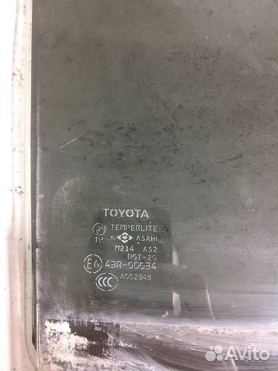 Стекло задней правой двери toyota cruiser100