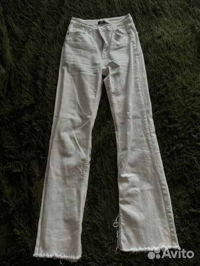 Джинсы