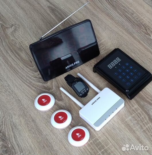 Кнопка вызова персонала, часы, табло, пуль, репите