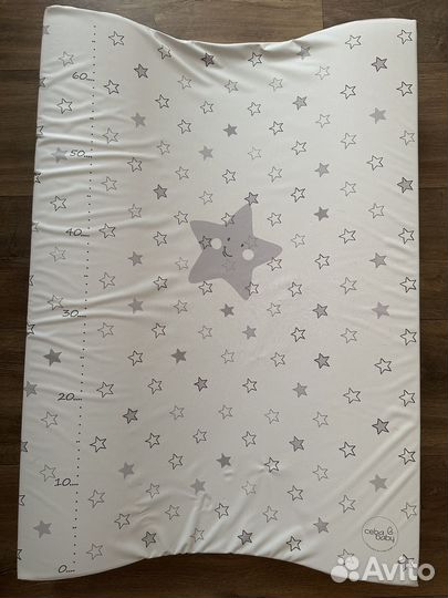 Пеленальный столик