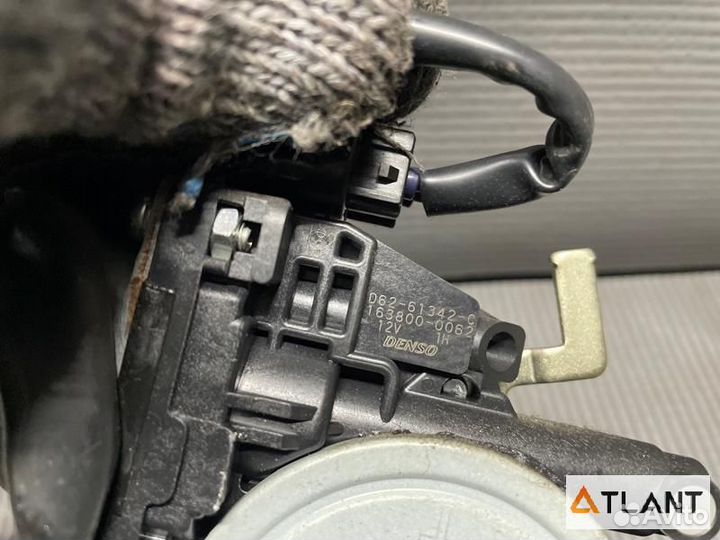 Замок 5-й двери toyota hilux surf