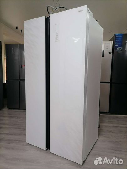 Холодильник Side by Side Бирюса SBS 587 новый
