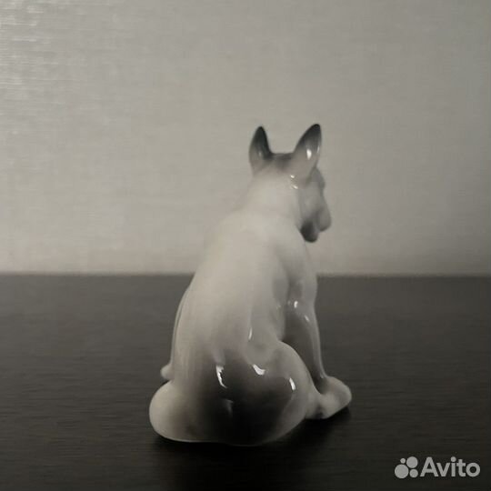 Статуэтка бультерьера