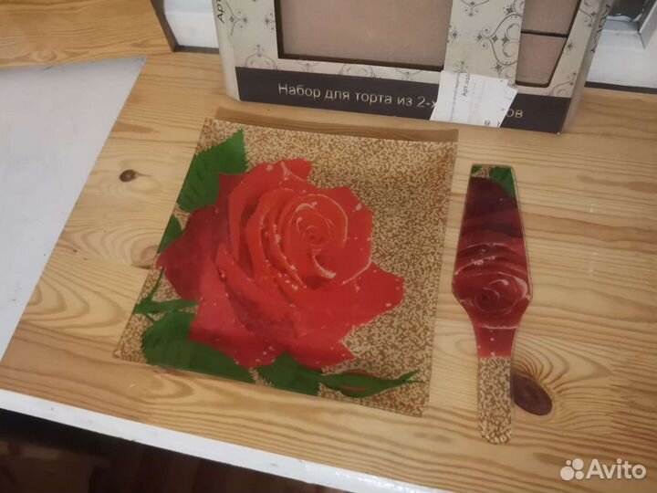 Тортница с лопаткой